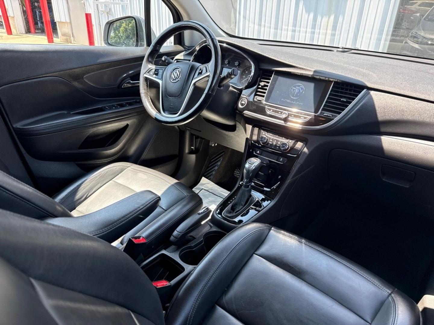 2019 GRAY BUICK ENCORE ESSENCE (KL4CJGSM0KB) with an 1.4L engine, Automatic transmission, located at 501 E. Columbia St., Springfield, OH, 45503, (800) 262-7122, 39.925262, -83.801796 - *** AWD *** Remote Start *** Jay North Auto has offered hand picked vehicles since 1965! Our customer's enjoy a NO pressure buying experience with a small town feel. We are a preferred dealer for many local credit unions and lenders. Bad credit? No Credit/First time buyer? Open or closed BANKR- Photo#17
