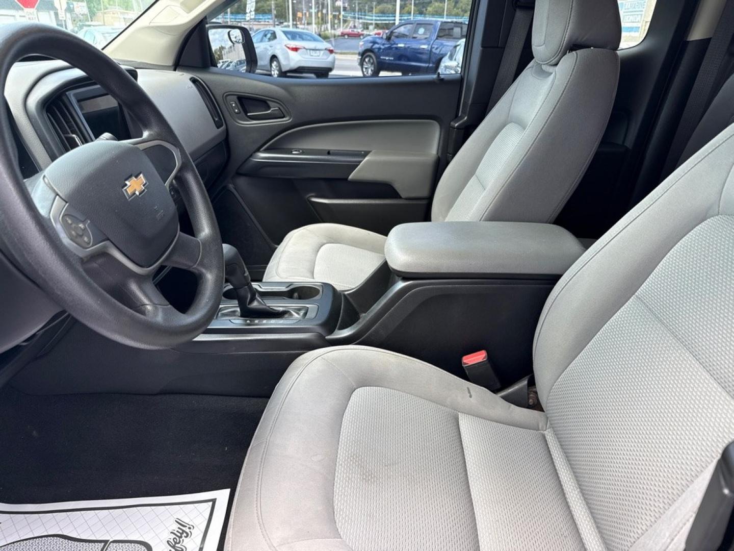 2019 WHITE CHEVROLET COLORADO (1GCHSBEA7K1) with an 2.5L engine, Automatic transmission, located at 501 E. Columbia St., Springfield, OH, 45503, (800) 262-7122, 39.925262, -83.801796 - *** New Tires *** New Front and Rear Brakes *** New Air and Cabin Filter *** Oil Change *** Inspection *** 2.5L *** Apple CarPlay *** Back Up Camera *** Power Seat *** Rear Jump Seats *** Jay North Auto has offered hand picked vehicles since 1965! Our customer's enjoy a NO pressure buying experie- Photo#5