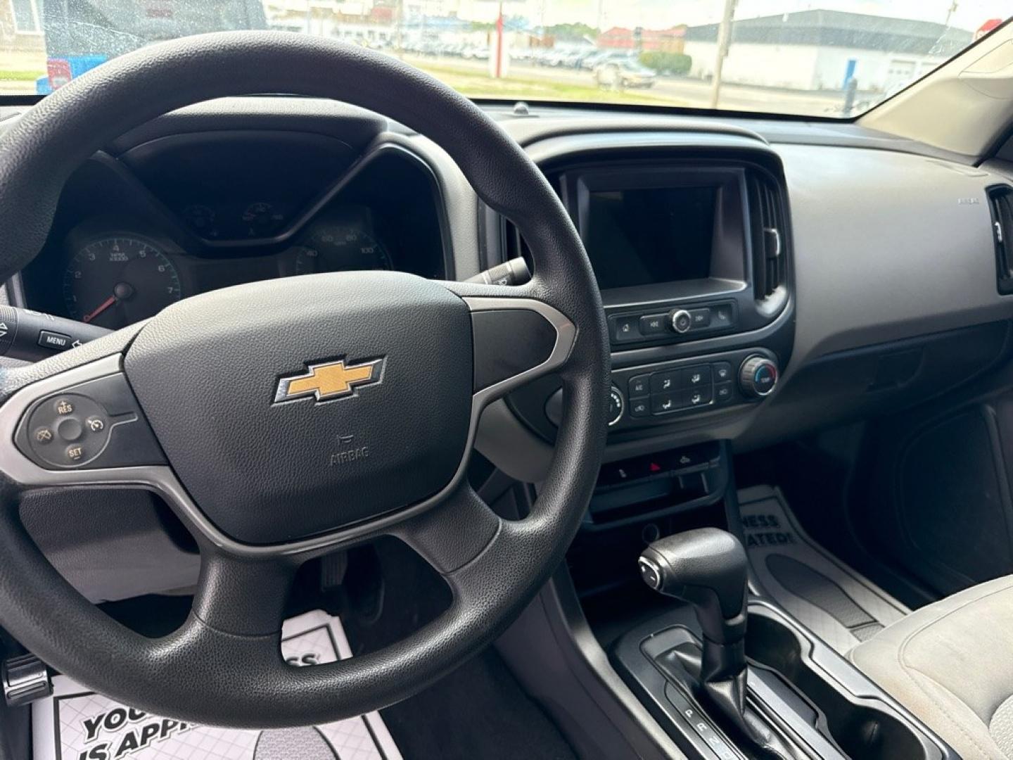 2019 WHITE CHEVROLET COLORADO (1GCHSBEA7K1) with an 2.5L engine, Automatic transmission, located at 501 E. Columbia St., Springfield, OH, 45503, (800) 262-7122, 39.925262, -83.801796 - *** New Tires *** New Front and Rear Brakes *** New Air and Cabin Filter *** Oil Change *** Inspection *** 2.5L *** Apple CarPlay *** Back Up Camera *** Power Seat *** Rear Jump Seats *** Jay North Auto has offered hand picked vehicles since 1965! Our customer's enjoy a NO pressure buying experie- Photo#6
