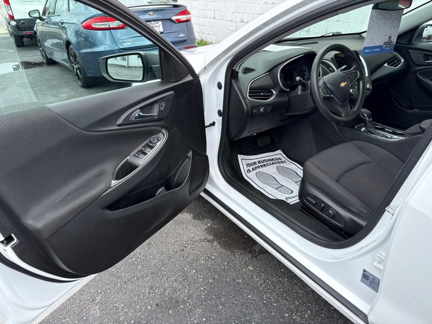 2023 WHITE CHEVROLET MALIBU LS (1G1ZC5ST6PF) with an 1.5L engine, Continuously Variable transmission, located at 501 E. Columbia St., Springfield, OH, 45503, (800) 262-7122, 39.925262, -83.801796 - ***1-Owner***Clean Carfax***LS***Tune Up***New Air Filter***New Cabin Air Filter***Fresh Oil Change***Apple CarPlay***Lane Keep Assist w/ Lane Departure Warning***Forward Collision Alert***35MPG!!!*** Jay North Auto has offered hand picked vehicles since 1965! Our customer's enjoy a NO pressure b- Photo#10