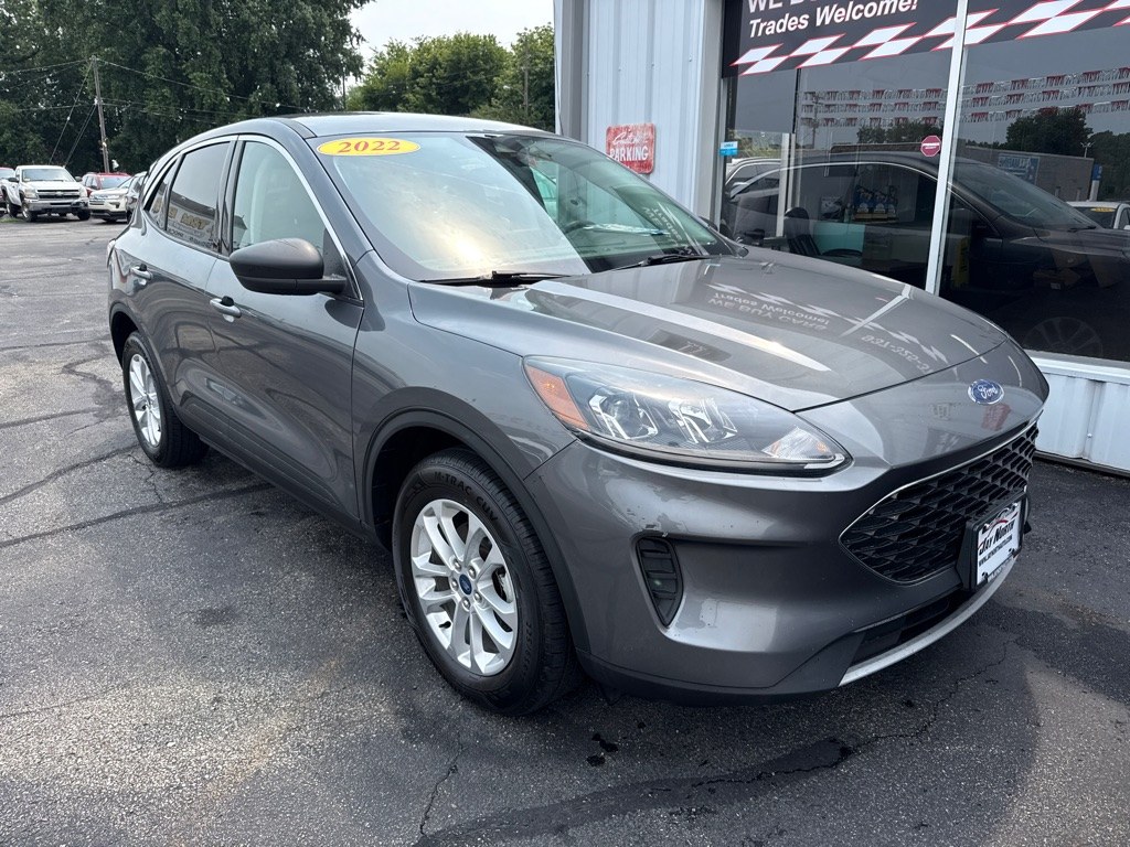 photo of 2022 FORD ESCAPE SE HYBRID