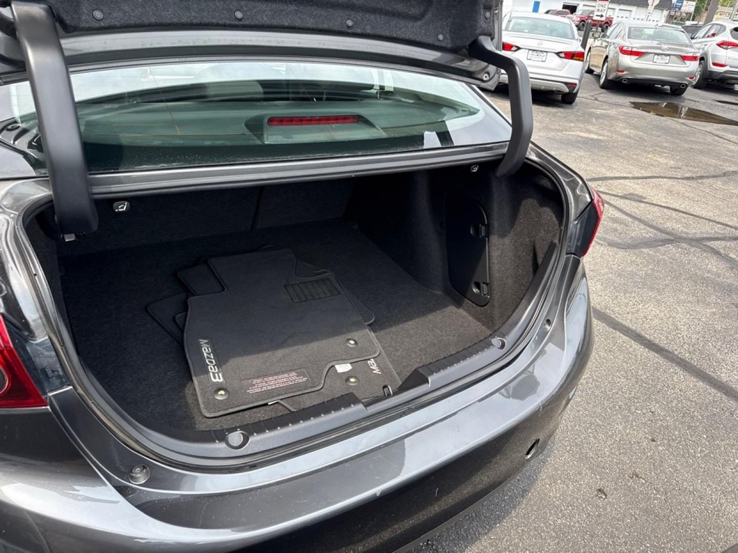2018 GRAY MAZDA 3 SPORT (3MZBN1U79JM) with an 2.0L engine, Automatic transmission, located at 501 E. Columbia St., Springfield, OH, 45503, (800) 262-7122, 39.925262, -83.801796 - *** 1 Owner *** New Tires *** Back Up Camera *** Automatic *** Alloy Wheels *** Jay North Auto has offered hand picked vehicles since 1965! Our customer's enjoy a NO pressure buying experience with a small town feel. We are a preferred dealer for many local credit unions and lenders. Bad credi- Photo#6