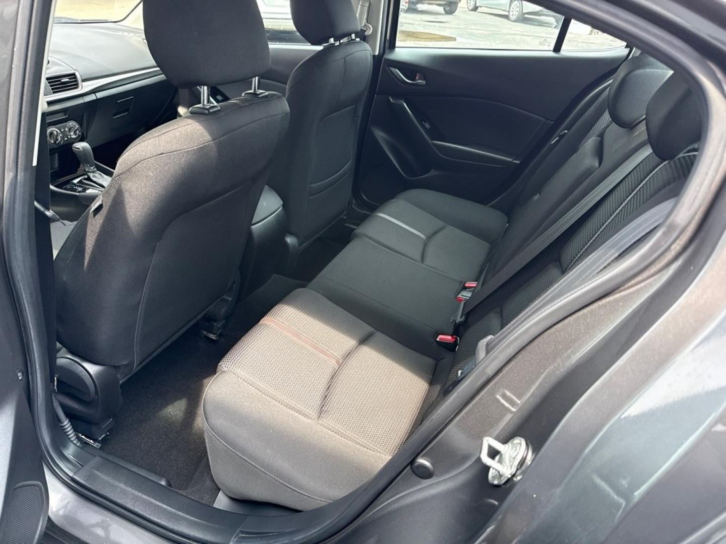 2018 GRAY MAZDA 3 SPORT (3MZBN1U79JM) with an 2.0L engine, Automatic transmission, located at 501 E. Columbia St., Springfield, OH, 45503, (800) 262-7122, 39.925262, -83.801796 - *** 1 Owner *** New Tires *** Back Up Camera *** Automatic *** Alloy Wheels *** Jay North Auto has offered hand picked vehicles since 1965! Our customer's enjoy a NO pressure buying experience with a small town feel. We are a preferred dealer for many local credit unions and lenders. Bad credi- Photo#7