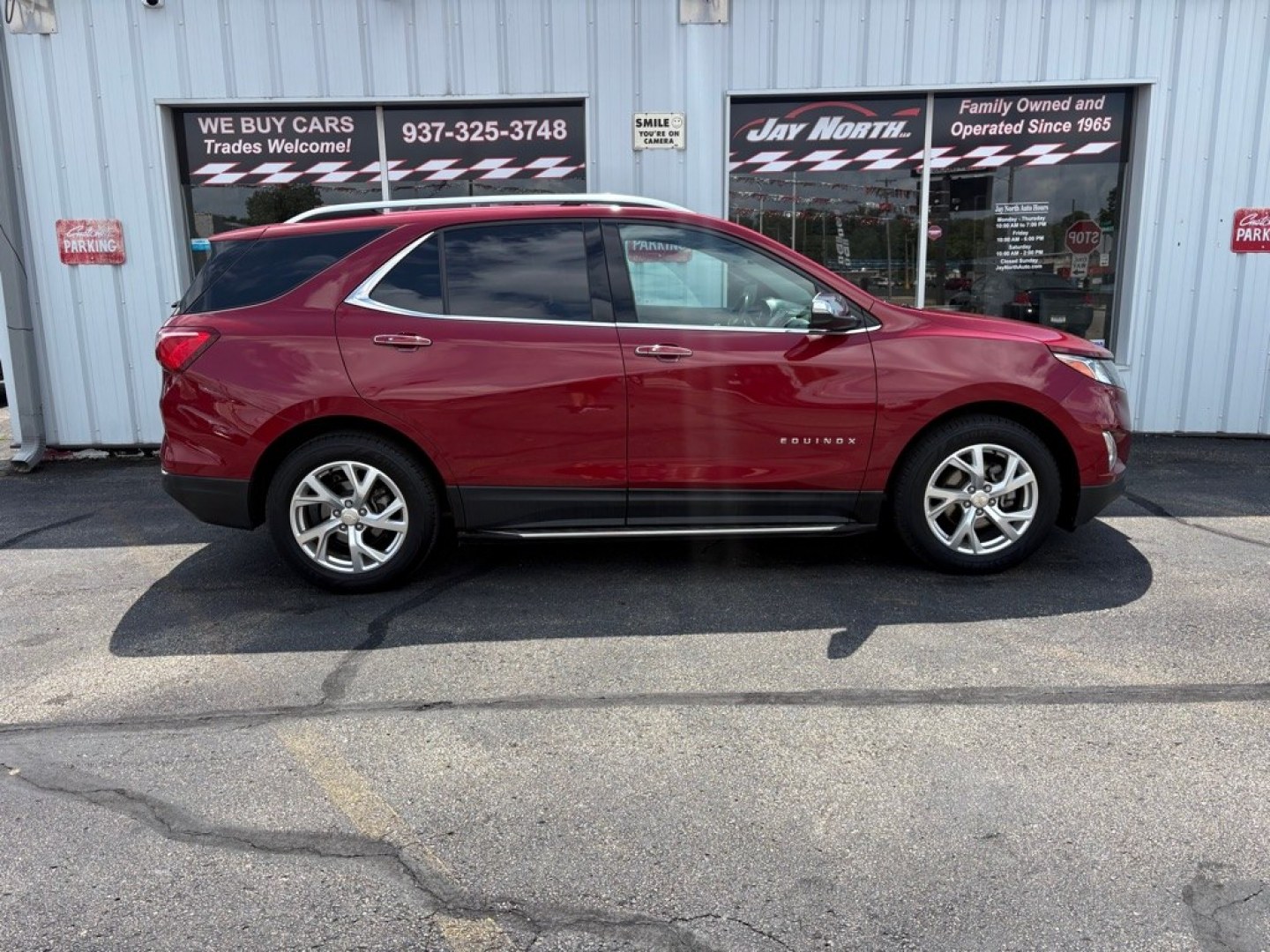 2018 RED CHEVROLET EQUINOX PREMIER (3GNAXMEV2JL) with an 1.5L engine, Automatic transmission, located at 501 E. Columbia St., Springfield, OH, 45503, (800) 262-7122, 39.925262, -83.801796 - ***1-Owner***PREMIER***LOADED***Heated and Cooled Leather Seating***Wireless Charging***Premium Sound System***Power Lift Gate***Heated Steering Wheel***Remote Start***Memory Seats*** Jay North Auto has offered hand picked vehicles since 1965! Our customer's enjoy a NO pressure buying experience- Photo#1