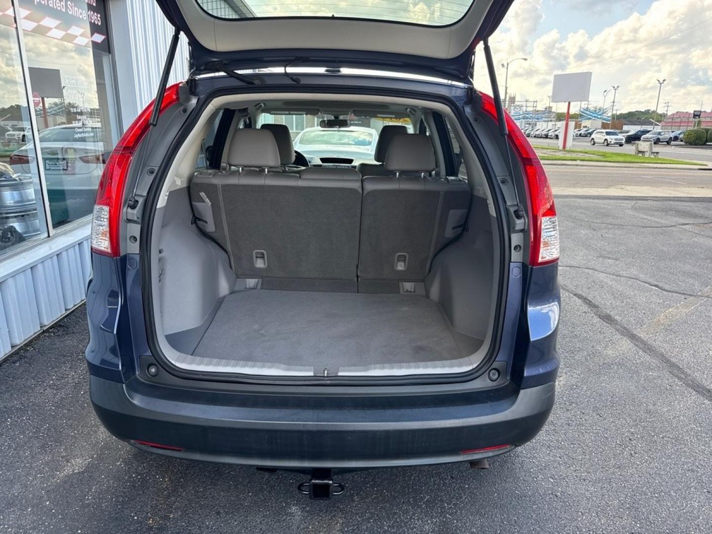2014 BLUE HONDA CR-V EXL (2HKRM4H7XEH) with an 2.4L engine, Automatic transmission, located at 501 E. Columbia St., Springfield, OH, 45503, (800) 262-7122, 39.925262, -83.801796 - *** EX-L *** AWD *** Leather *** Moonroof *** New Brakes *** New Wipers *** Oil Change *** Inspection *** New Cabin and Air Filter *** Jay North Auto has offered hand picked vehicles since 1965! Our customer's enjoy a NO pressure buying experience with a small town feel. All of our vehicles get- Photo#7