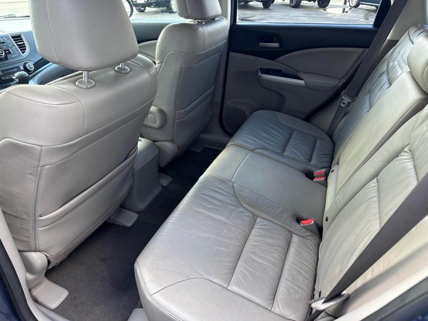 2014 BLUE HONDA CR-V EXL (2HKRM4H7XEH) with an 2.4L engine, Automatic transmission, located at 501 E. Columbia St., Springfield, OH, 45503, (800) 262-7122, 39.925262, -83.801796 - *** EX-L *** AWD *** Leather *** Moonroof *** New Brakes *** New Wipers *** Oil Change *** Inspection *** New Cabin and Air Filter *** Jay North Auto has offered hand picked vehicles since 1965! Our customer's enjoy a NO pressure buying experience with a small town feel. All of our vehicles get- Photo#9