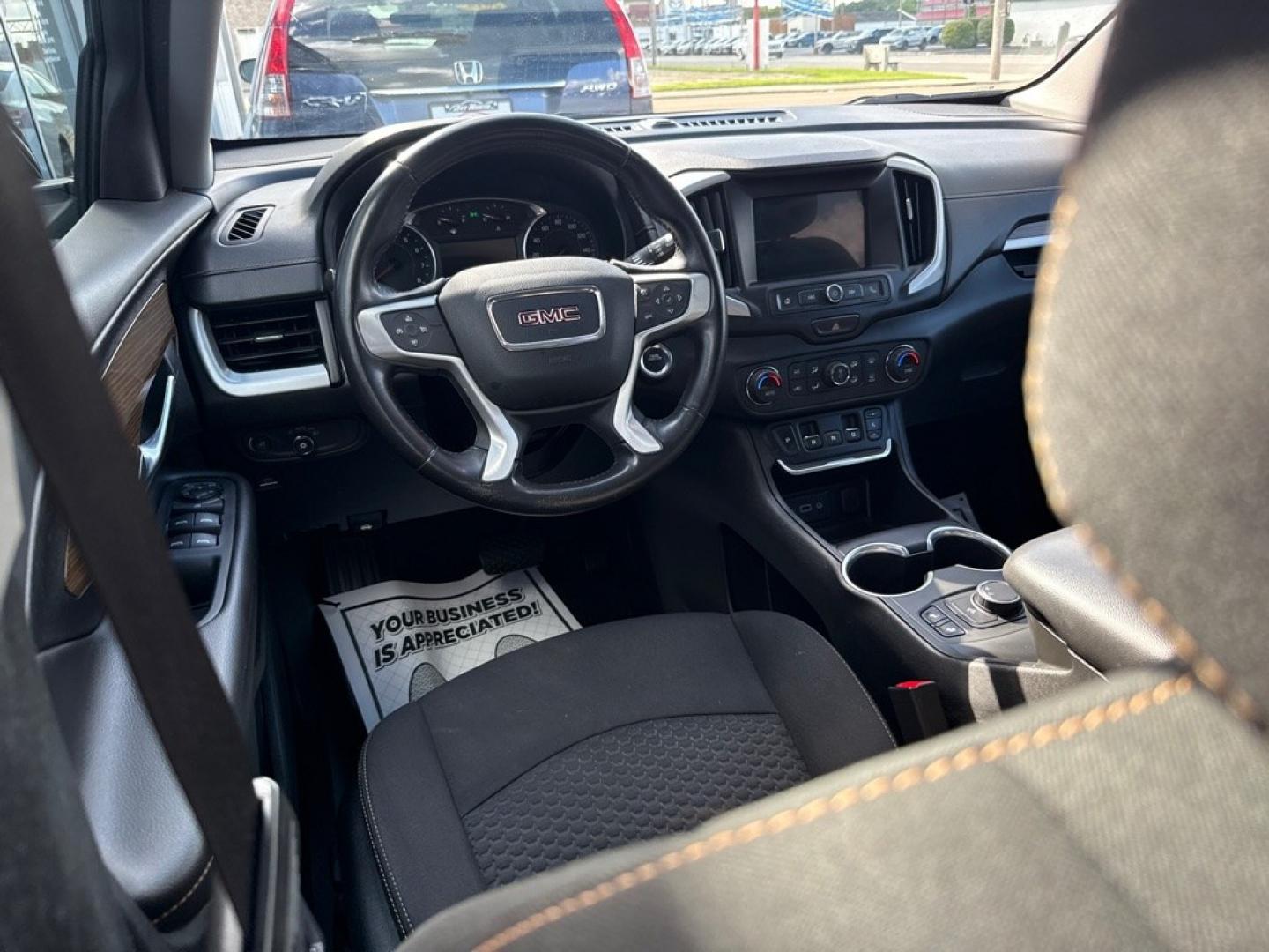 2019 GRAY GMC TERRAIN SLE (3GKALMEV1KL) with an 1.5L engine, Automatic transmission, located at 501 E. Columbia St., Springfield, OH, 45503, (800) 262-7122, 39.925262, -83.801796 - *** SLE *** Remote Start *** FWD *** Jay North Auto has offered hand picked vehicles since 1965! Our customer's enjoy a NO pressure buying experience with a small town feel. We are a preferred dealer for many local credit unions and lenders. Bad credit? No Credit/First time buyer? Open or clos- Photo#9