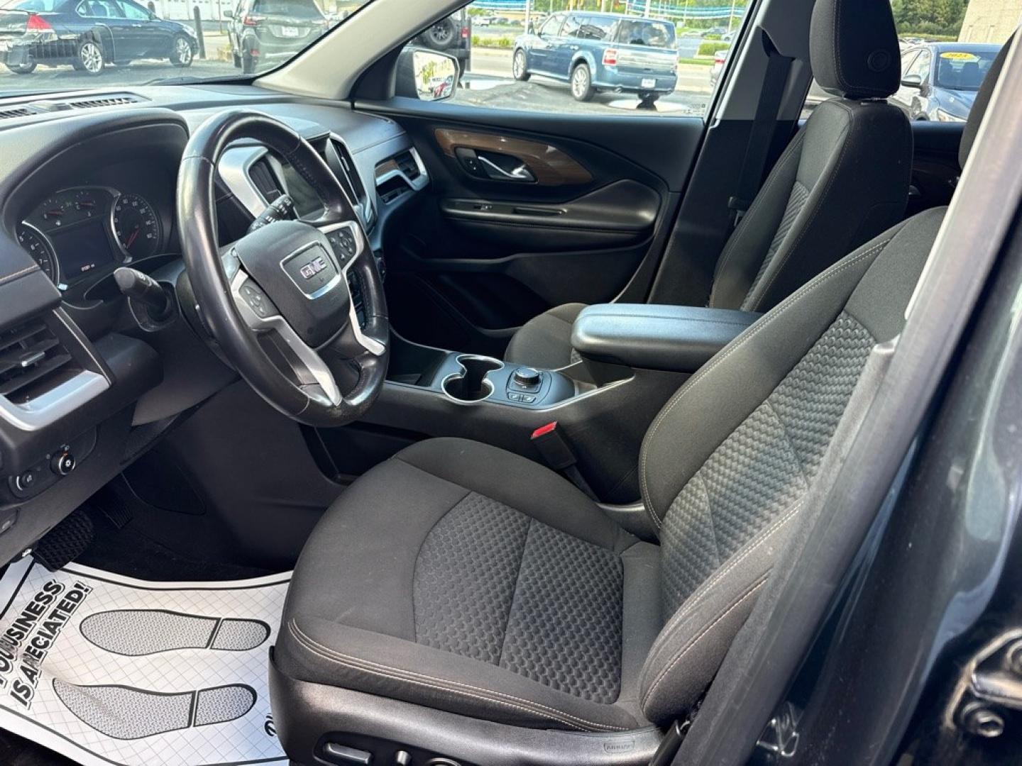 2019 GRAY GMC TERRAIN SLE (3GKALMEV1KL) with an 1.5L engine, Automatic transmission, located at 501 E. Columbia St., Springfield, OH, 45503, (800) 262-7122, 39.925262, -83.801796 - *** SLE *** Remote Start *** FWD *** Jay North Auto has offered hand picked vehicles since 1965! Our customer's enjoy a NO pressure buying experience with a small town feel. We are a preferred dealer for many local credit unions and lenders. Bad credit? No Credit/First time buyer? Open or clos- Photo#11