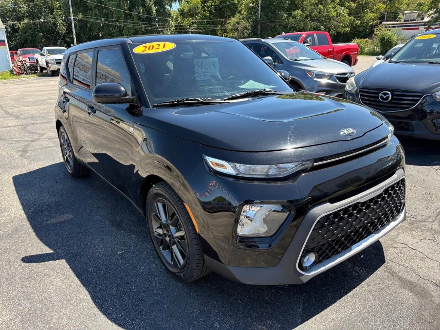 2021 BLACK KIA SOUL EX (KNDJ33AU3M7) with an 2.0L engine, Continuously Variable transmission, located at 501 E. Columbia St., Springfield, OH, 45503, (800) 262-7122, 39.925262, -83.801796 - *** New Brakes *** New Valve Cover gasket *** New Cabin and Air filter *** Oil change *** Inspection *** New Wipers *** Tune Up *** Power Driver's Seat w/ Power Lumbar Included- Power Sunroof with Sunshade Included- Forward Collision-Avoidance Assist-Car Included- Blind-Spot Collision Warning (B- Photo#0