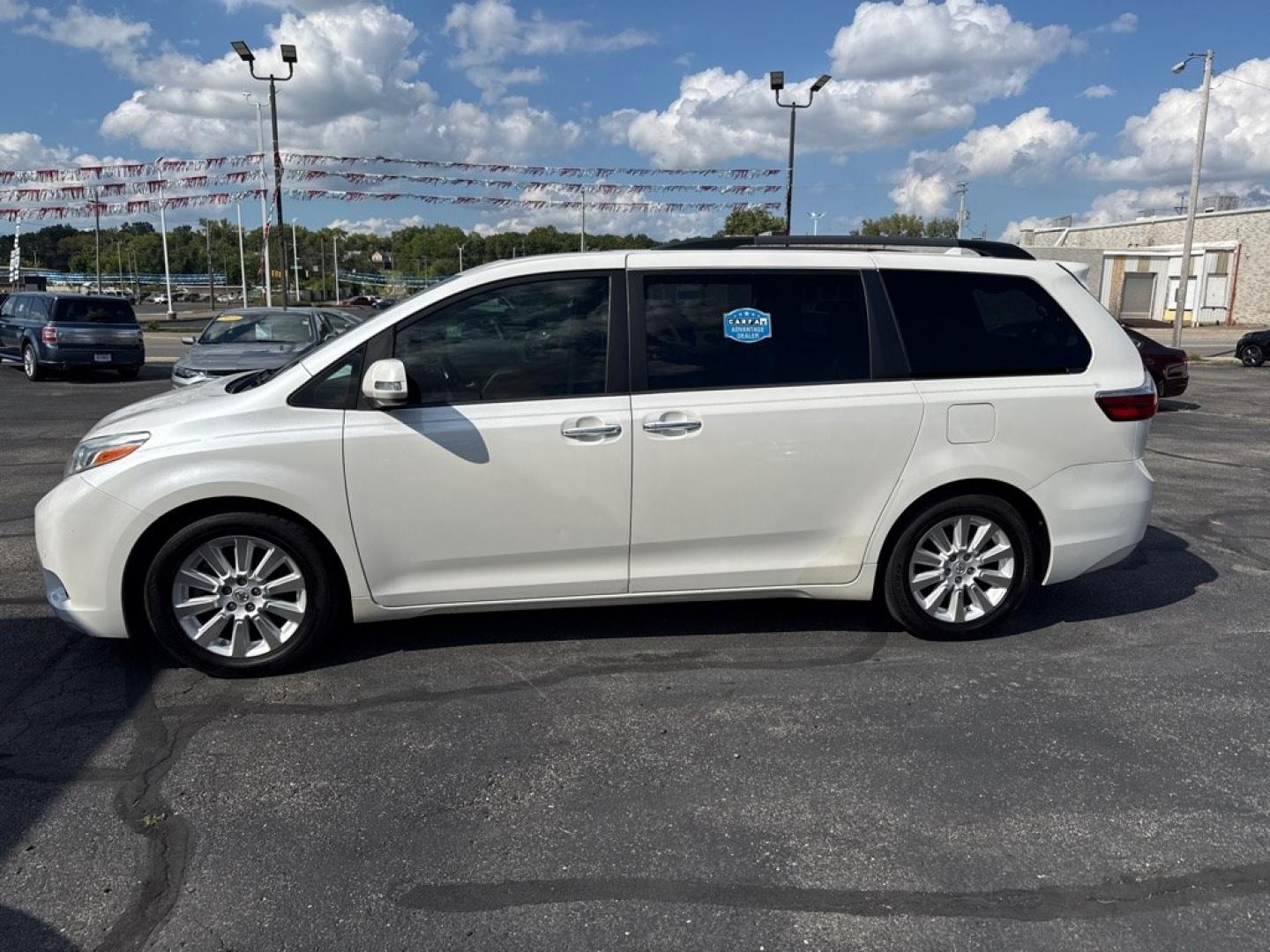 2015 WHITE TOYOTA SIENNA LIMITED PREMIUM (5TDYK3DC9FS) with an 3.5L engine, Automatic transmission, located at 501 E. Columbia St., Springfield, OH, 45503, (800) 262-7122, 39.925262, -83.801796 - *** Limited Premium *** Loaded!! *** New Brakes *** Oil Change *** New Battery *** New Front lower Control Arms *** New Front Struts *** New Rear Shocks *** New Cabin and Air Filter *** New Headlight Ballast and Bulbs *** Leather *** Moonroof *** Loaded *** NICE *** Jay North Auto has offered ha- Photo#3