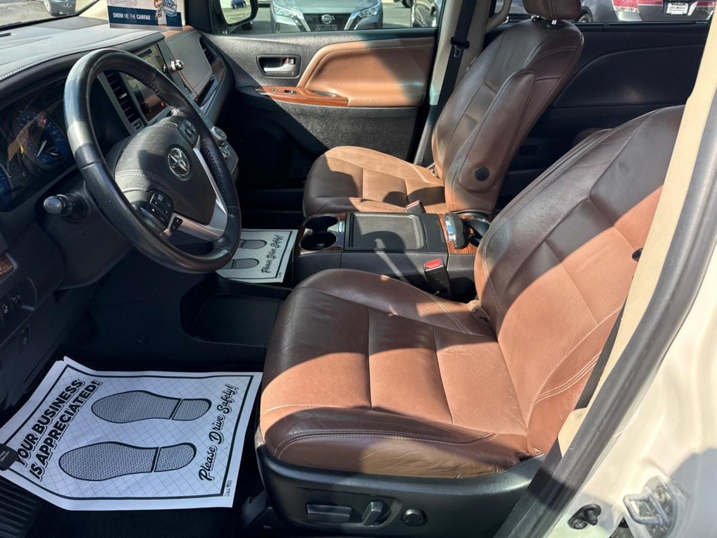 2015 WHITE TOYOTA SIENNA LIMITED PREMIUM (5TDYK3DC9FS) with an 3.5L engine, Automatic transmission, located at 501 E. Columbia St., Springfield, OH, 45503, (800) 262-7122, 39.925262, -83.801796 - *** Limited Premium *** Loaded!! *** New Brakes *** Oil Change *** New Battery *** New Front lower Control Arms *** New Front Struts *** New Rear Shocks *** New Cabin and Air Filter *** New Headlight Ballast and Bulbs *** Leather *** Moonroof *** Loaded *** NICE *** Jay North Auto has offered ha- Photo#16