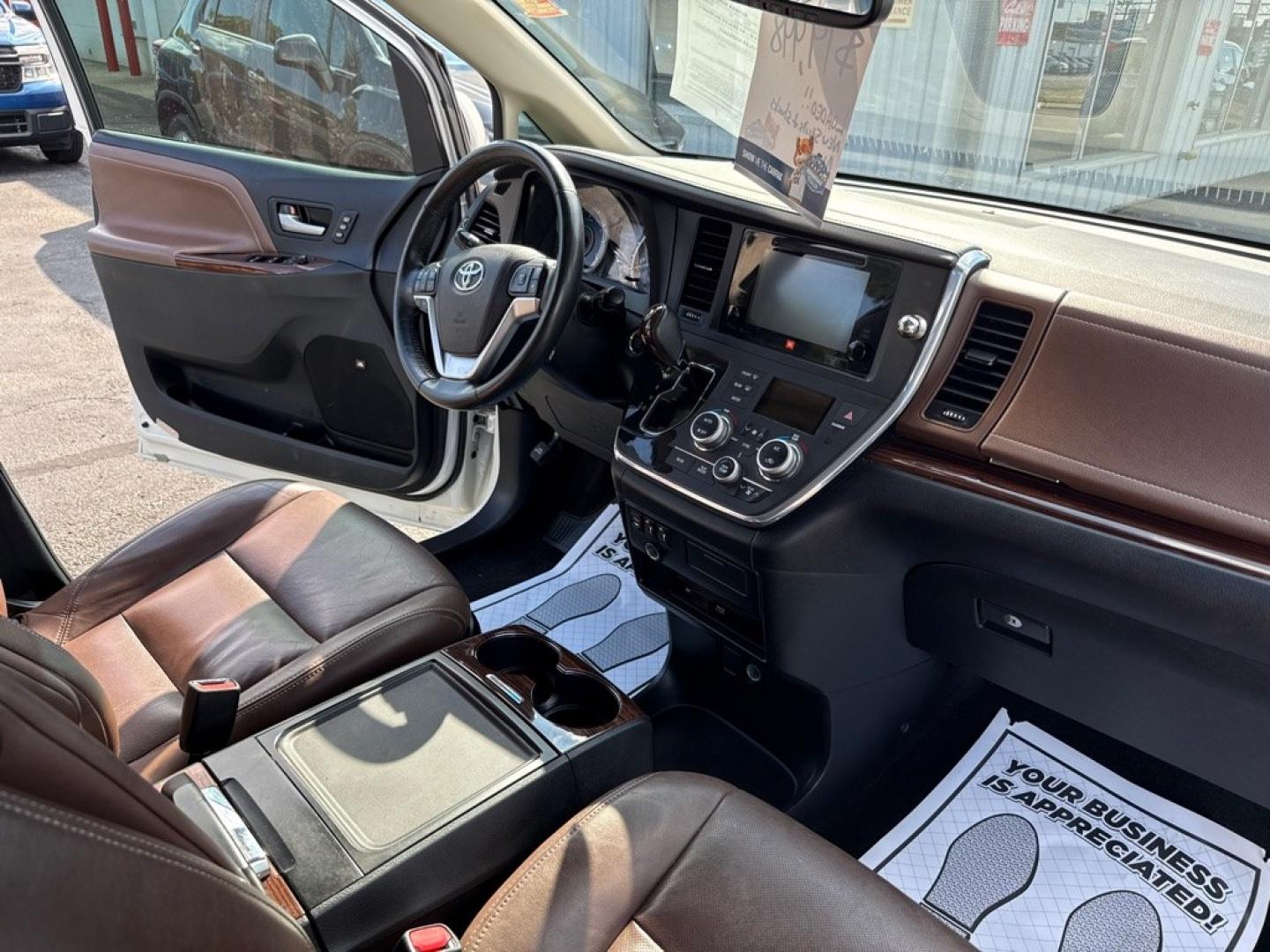 2015 WHITE TOYOTA SIENNA LIMITED PREMIUM (5TDYK3DC9FS) with an 3.5L engine, Automatic transmission, located at 501 E. Columbia St., Springfield, OH, 45503, (800) 262-7122, 39.925262, -83.801796 - *** Limited Premium *** Loaded!! *** New Brakes *** Oil Change *** New Battery *** New Front lower Control Arms *** New Front Struts *** New Rear Shocks *** New Cabin and Air Filter *** New Headlight Ballast and Bulbs *** Leather *** Moonroof *** Loaded *** NICE *** Jay North Auto has offered ha- Photo#19