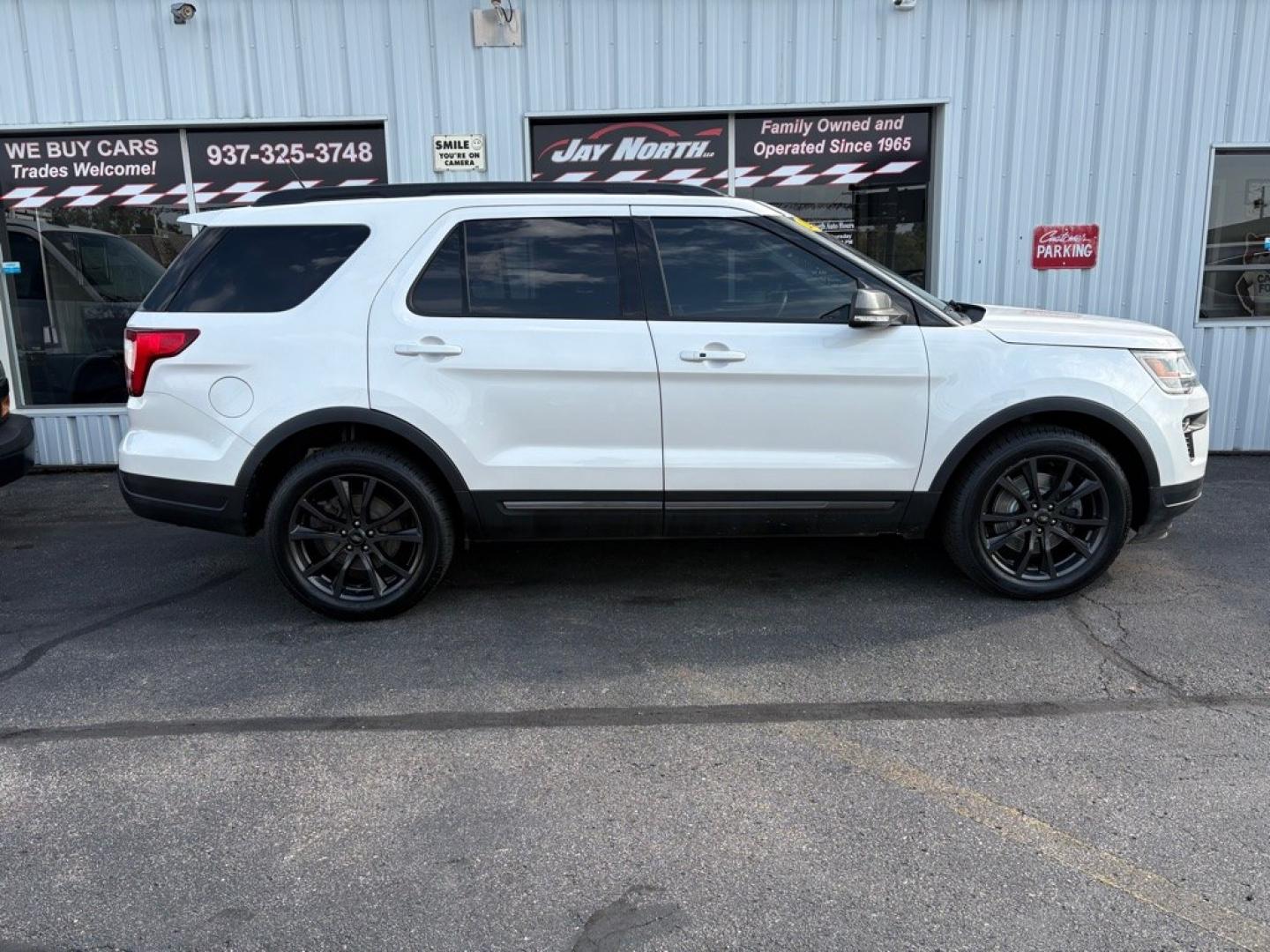 2019 WHITE FORD EXPLORER XLT (1FM5K8D83KG) with an 3.5L engine, Automatic transmission, located at 501 E. Columbia St., Springfield, OH, 45503, (800) 262-7122, 39.925262, -83.801796 - ***Clean Carfax***XLT Sport Appearance Package***Heated Leather and Suede Seating***Navigation***Blind Spot***Power Lift Gate***2nd Row Bucket Seats***Heated Steering Wheel***New Tires***All New Brakes***Fresh Oil Change*** Jay North Auto has offered hand picked vehicles since 1965! Our custome- Photo#1
