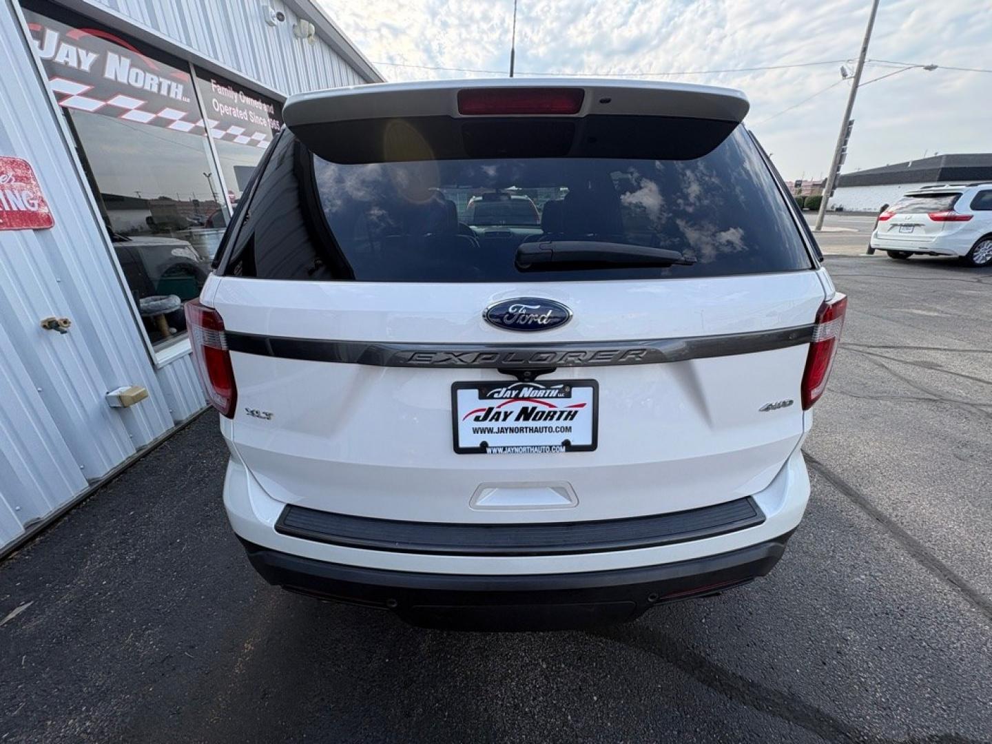 2019 WHITE FORD EXPLORER XLT (1FM5K8D83KG) with an 3.5L engine, Automatic transmission, located at 501 E. Columbia St., Springfield, OH, 45503, (800) 262-7122, 39.925262, -83.801796 - ***Clean Carfax***XLT Sport Appearance Package***Heated Leather and Suede Seating***Navigation***Blind Spot***Power Lift Gate***2nd Row Bucket Seats***Heated Steering Wheel***New Tires***All New Brakes***Fresh Oil Change*** Jay North Auto has offered hand picked vehicles since 1965! Our custome- Photo#3