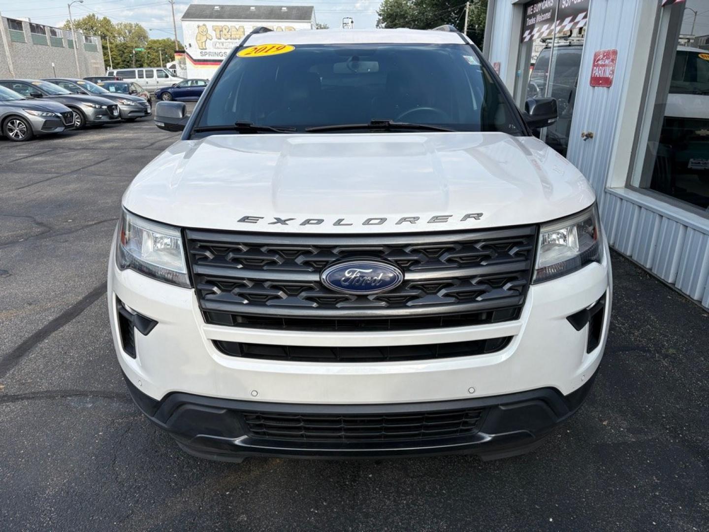 2019 WHITE FORD EXPLORER XLT (1FM5K8D83KG) with an 3.5L engine, Automatic transmission, located at 501 E. Columbia St., Springfield, OH, 45503, (800) 262-7122, 39.925262, -83.801796 - ***Clean Carfax***XLT Sport Appearance Package***Heated Leather and Suede Seating***Navigation***Blind Spot***Power Lift Gate***2nd Row Bucket Seats***Heated Steering Wheel***New Tires***All New Brakes***Fresh Oil Change*** Jay North Auto has offered hand picked vehicles since 1965! Our custome- Photo#6