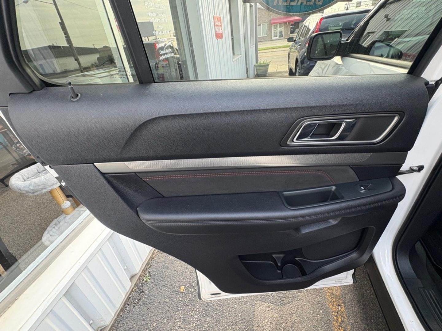 2019 WHITE FORD EXPLORER XLT (1FM5K8D83KG) with an 3.5L engine, Automatic transmission, located at 501 E. Columbia St., Springfield, OH, 45503, (800) 262-7122, 39.925262, -83.801796 - ***Clean Carfax***XLT Sport Appearance Package***Heated Leather and Suede Seating***Navigation***Blind Spot***Power Lift Gate***2nd Row Bucket Seats***Heated Steering Wheel***New Tires***All New Brakes***Fresh Oil Change*** Jay North Auto has offered hand picked vehicles since 1965! Our custome- Photo#12