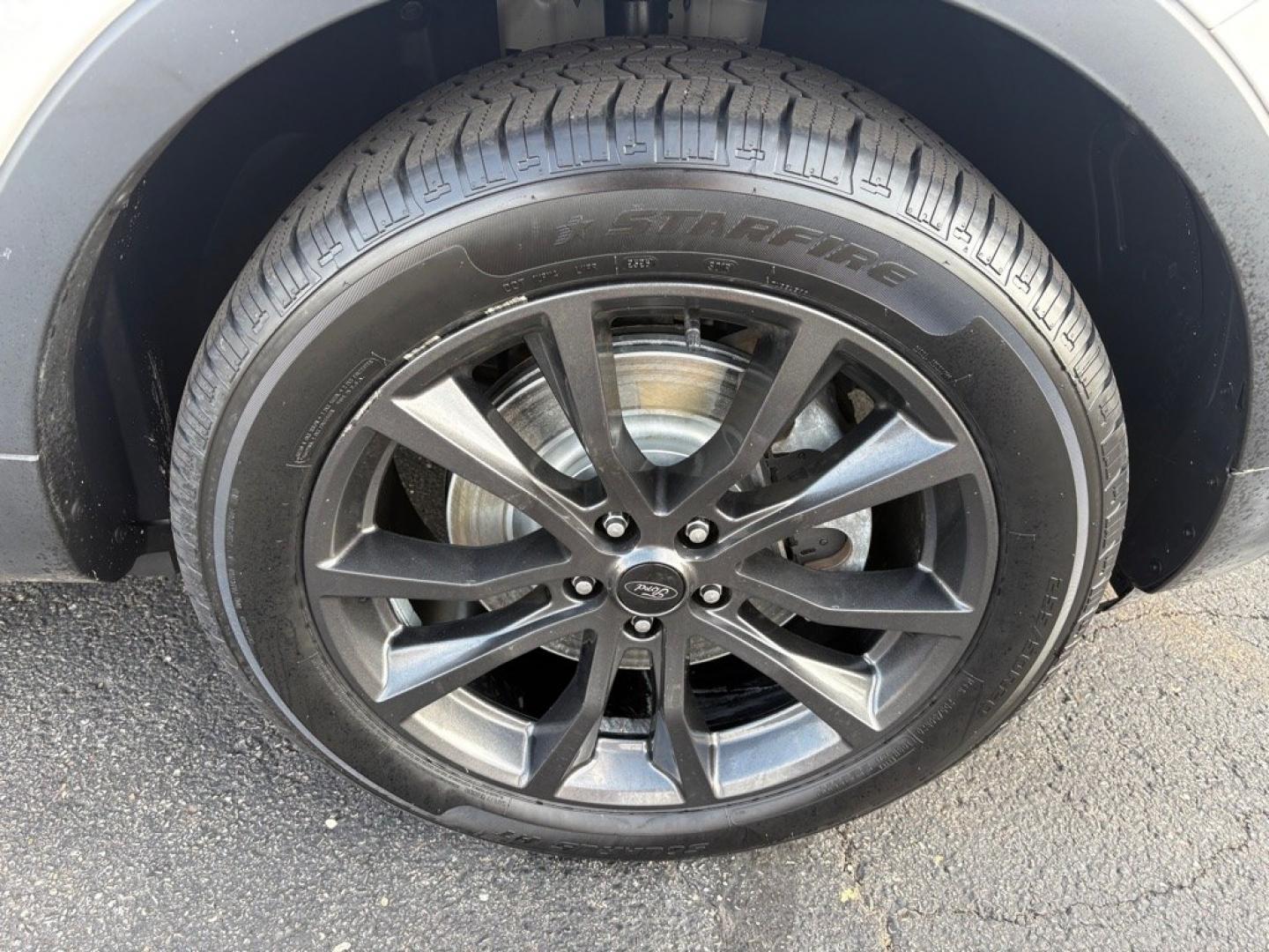 2019 WHITE FORD EXPLORER XLT (1FM5K8D83KG) with an 3.5L engine, Automatic transmission, located at 501 E. Columbia St., Springfield, OH, 45503, (800) 262-7122, 39.925262, -83.801796 - ***Clean Carfax***XLT Sport Appearance Package***Heated Leather and Suede Seating***Navigation***Blind Spot***Power Lift Gate***2nd Row Bucket Seats***Heated Steering Wheel***New Tires***All New Brakes***Fresh Oil Change*** Jay North Auto has offered hand picked vehicles since 1965! Our custome- Photo#22