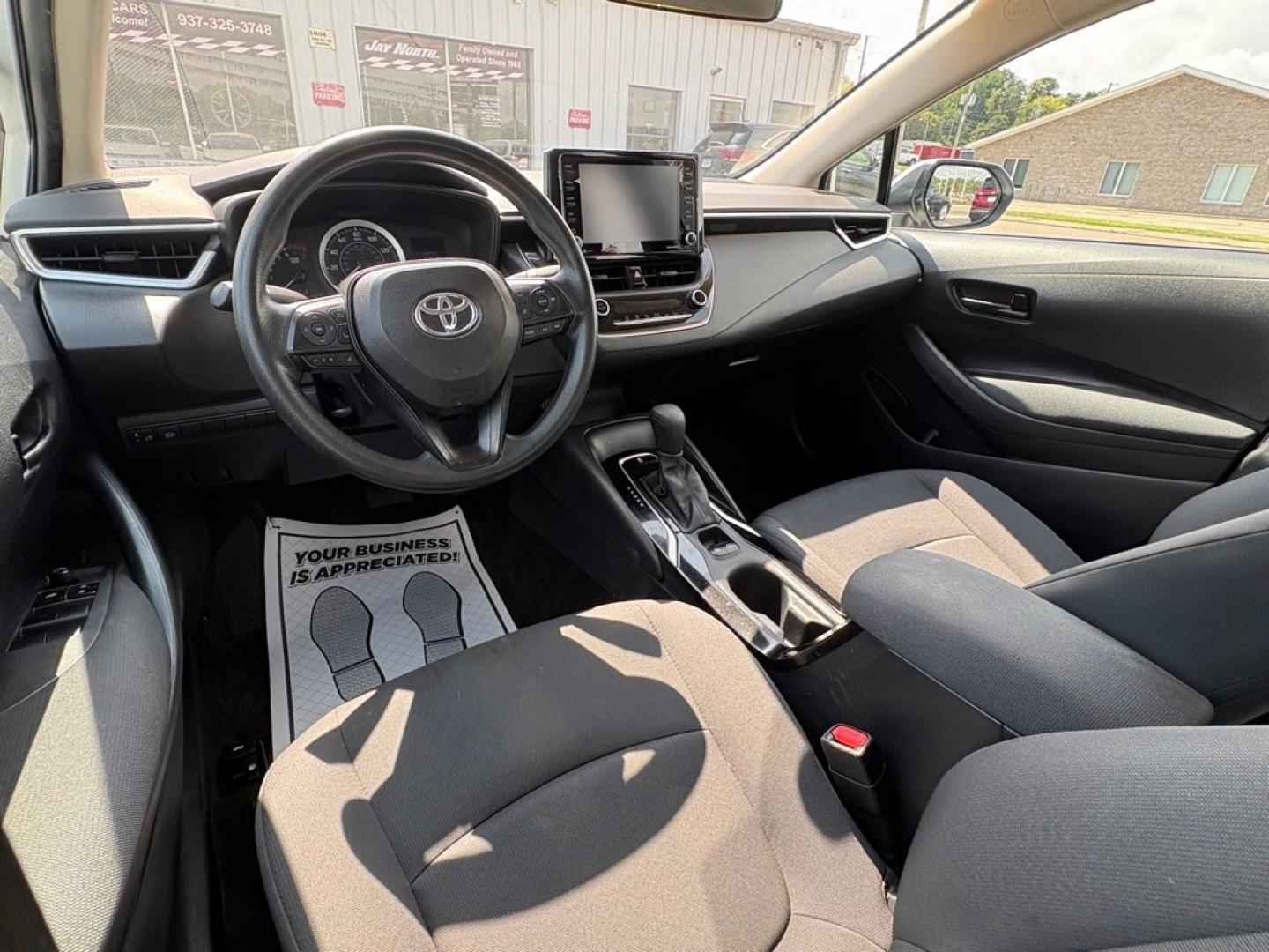 2022 WHITE TOYOTA COROLLA LE (5YFEPMAE5NP) with an 1.8L engine, Continuously Variable transmission, located at 501 E. Columbia St., Springfield, OH, 45503, (800) 262-7122, 39.925262, -83.801796 - *** New Tires *** 1 Owner *** New Brakes *** Oil Change and Inspection *** New Cabin and Air Filter *** Back Up Camera *** Jay North Auto has offered hand picked vehicles since 1965! Our customer's enjoy a NO pressure buying experience with a small town feel. We are a preferred dealer for many- Photo#9