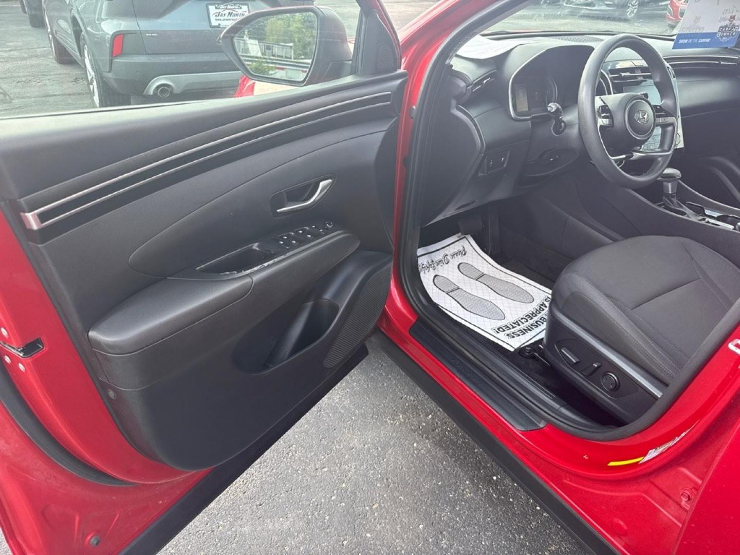 2022 RED HYUNDAI TUCSON SEL (5NMJBCAE2NH) with an 2.5L engine, Automatic transmission, located at 501 E. Columbia St., Springfield, OH, 45503, (800) 262-7122, 39.925262, -83.801796 - *** New Tires *** 1 Owner w/ Clean CarFax *** New Brakes *** Oil Change and Inspection *** New Wipers *** New Cabin and Air filter *** Forward Collision Assist *** Lane Assist *** Blind Spot *** Rear Traffic assist *** Heated Seats *** Apple CarPlay *** SEL *** AWD *** NICE *** Jay North Auto ha- Photo#12