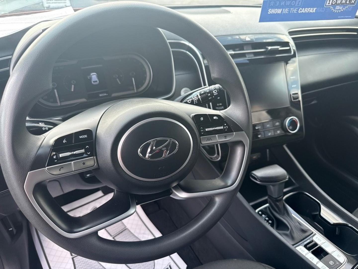 2022 RED HYUNDAI TUCSON SEL (5NMJBCAE2NH) with an 2.5L engine, Automatic transmission, located at 501 E. Columbia St., Springfield, OH, 45503, (800) 262-7122, 39.925262, -83.801796 - *** New Tires *** 1 Owner w/ Clean CarFax *** New Brakes *** Oil Change and Inspection *** New Wipers *** New Cabin and Air filter *** Forward Collision Assist *** Lane Assist *** Blind Spot *** Rear Traffic assist *** Heated Seats *** Apple CarPlay *** SEL *** AWD *** NICE *** Jay North Auto ha- Photo#14