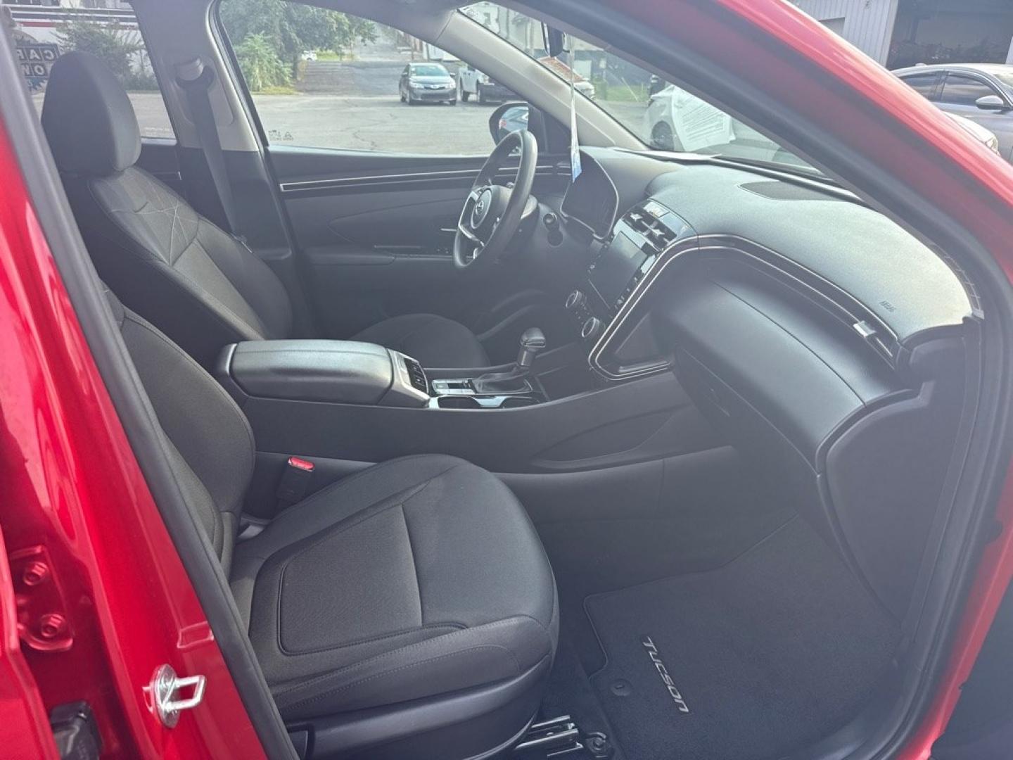2022 RED HYUNDAI TUCSON SEL (5NMJBCAE2NH) with an 2.5L engine, Automatic transmission, located at 501 E. Columbia St., Springfield, OH, 45503, (800) 262-7122, 39.925262, -83.801796 - *** New Tires *** 1 Owner w/ Clean CarFax *** New Brakes *** Oil Change and Inspection *** New Wipers *** New Cabin and Air filter *** Forward Collision Assist *** Lane Assist *** Blind Spot *** Rear Traffic assist *** Heated Seats *** Apple CarPlay *** SEL *** AWD *** NICE *** Jay North Auto ha- Photo#17