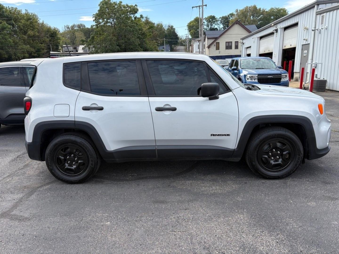 2021 SILVER JEEP RENEGADE SPORT (ZACNJCAB2MP) with an 2.4L engine, Automatic transmission, located at 501 E. Columbia St., Springfield, OH, 45503, (800) 262-7122, 39.925262, -83.801796 - ***Clean Carfax***Sport***FWD***Lane-Departure Warn, Blind Spot, Cross-Path Detection, and Forwand Collison Warning***Apple and Android Auto***New Air Filter, Cabin Air Filter, Wiper Blades, and Sway Bar Links***New Front and Rear Brake Pads and Rotors*** Jay North Auto has offered hand picked- Photo#1