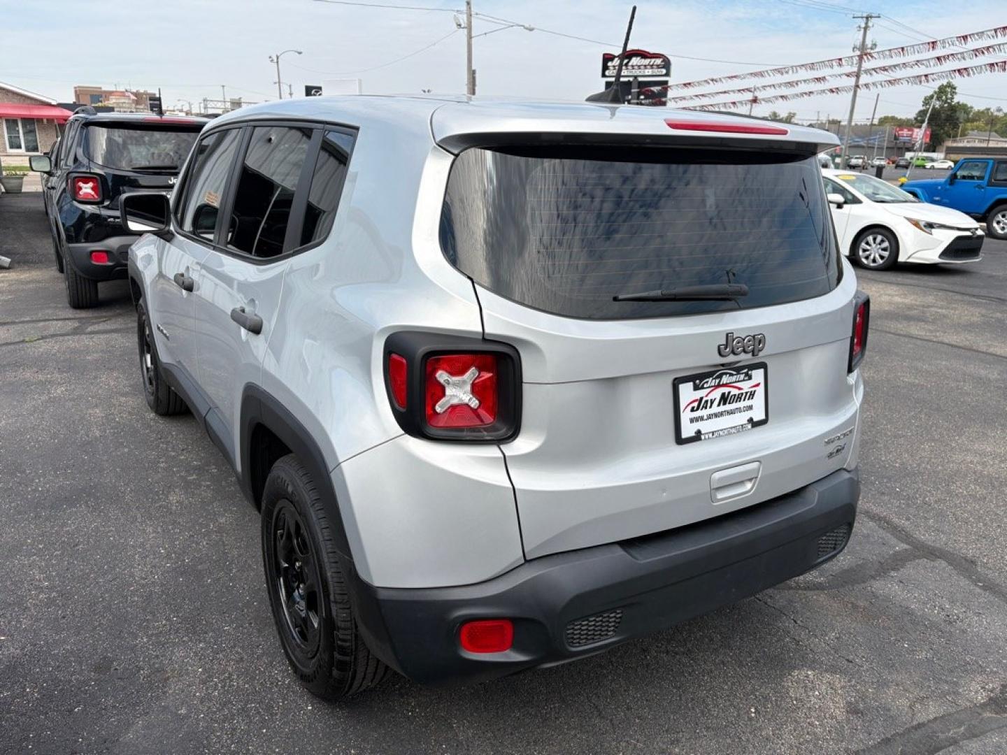 2021 SILVER JEEP RENEGADE SPORT (ZACNJCAB2MP) with an 2.4L engine, Automatic transmission, located at 501 E. Columbia St., Springfield, OH, 45503, (800) 262-7122, 39.925262, -83.801796 - ***Clean Carfax***Sport***FWD***Lane-Departure Warn, Blind Spot, Cross-Path Detection, and Forwand Collison Warning***Apple and Android Auto***New Air Filter, Cabin Air Filter, Wiper Blades, and Sway Bar Links***New Front and Rear Brake Pads and Rotors*** Jay North Auto has offered hand picked- Photo#4