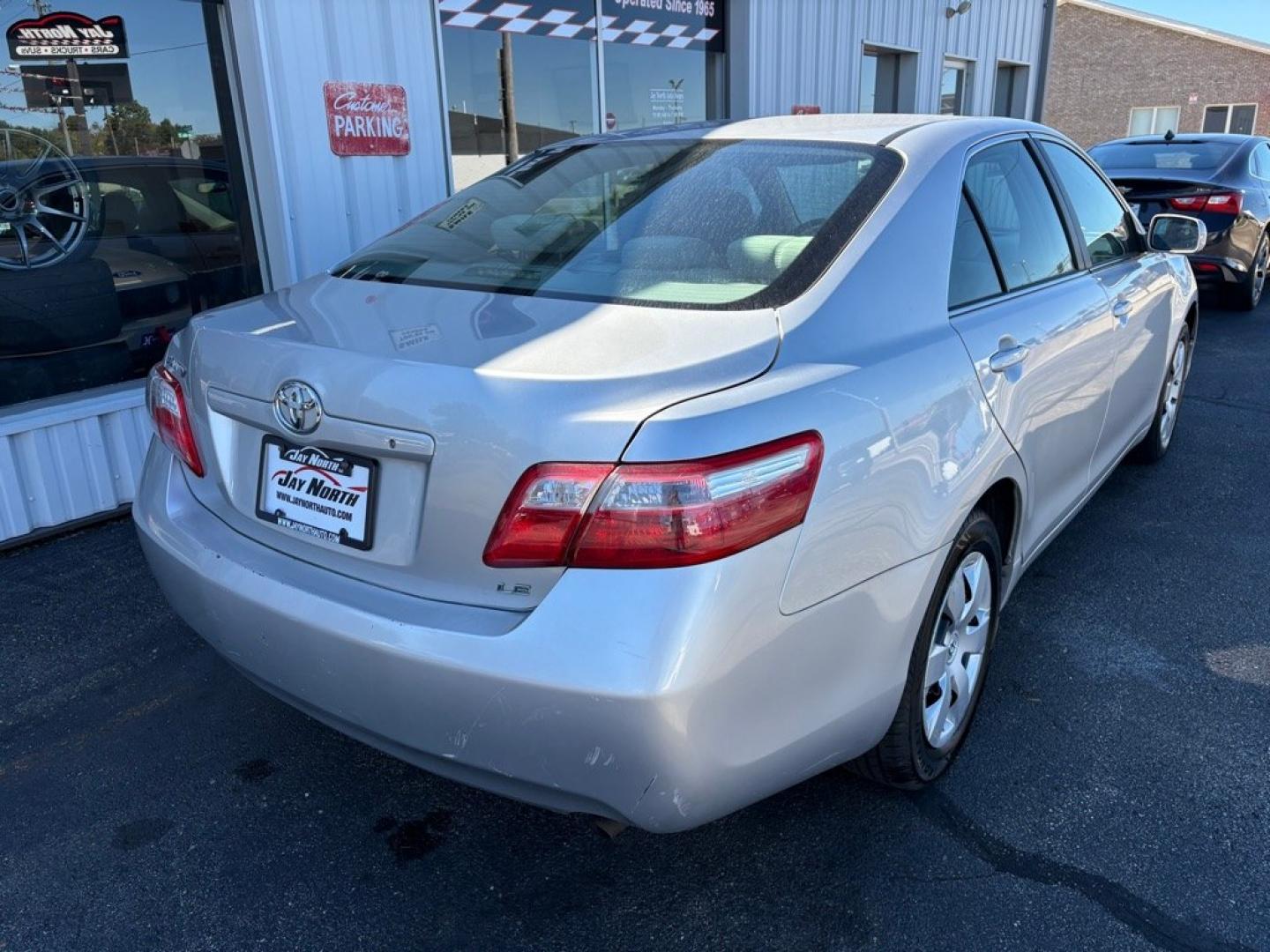 2009 SILVER TOYOTA CAMRY LE (4T1BE46K69U) with an 2.4L engine, Automatic transmission, located at 501 E. Columbia St., Springfield, OH, 45503, (800) 262-7122, 39.925262, -83.801796 - ***Clean Carfax***2-Owner***LE***2.4L***New Tires***All New Brake Pads and Rotors***Fresh Oil Change**** Jay North Auto has offered hand picked vehicles since 1965! Our customer's enjoy a NO pressure buying experience with a small town feel. We are a preferred dealer for many local credit uni- Photo#2
