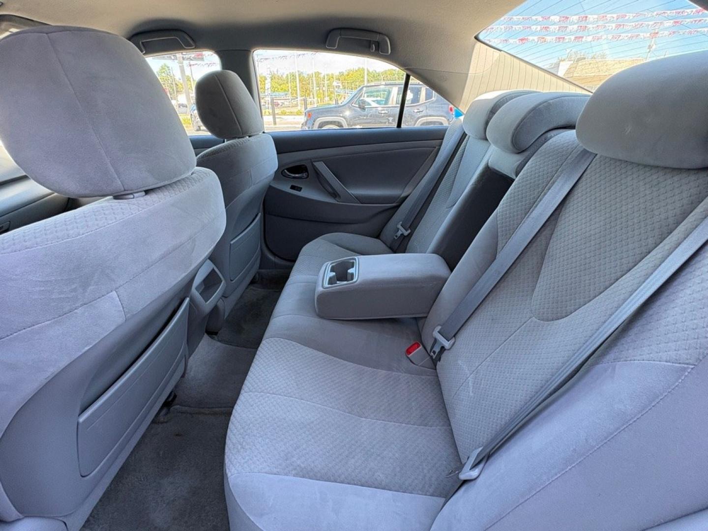 2009 SILVER TOYOTA CAMRY LE (4T1BE46K69U) with an 2.4L engine, Automatic transmission, located at 501 E. Columbia St., Springfield, OH, 45503, (800) 262-7122, 39.925262, -83.801796 - ***Clean Carfax***2-Owner***LE***2.4L***New Tires***All New Brake Pads and Rotors***Fresh Oil Change**** Jay North Auto has offered hand picked vehicles since 1965! Our customer's enjoy a NO pressure buying experience with a small town feel. We are a preferred dealer for many local credit uni- Photo#12
