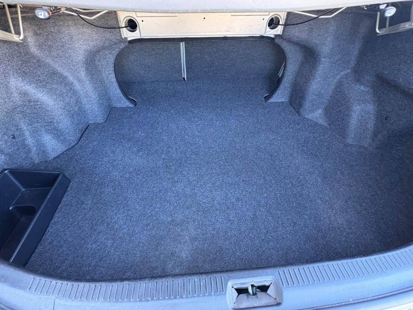 2009 SILVER TOYOTA CAMRY LE (4T1BE46K69U) with an 2.4L engine, Automatic transmission, located at 501 E. Columbia St., Springfield, OH, 45503, (800) 262-7122, 39.925262, -83.801796 - ***Clean Carfax***2-Owner***LE***2.4L***New Tires***All New Brake Pads and Rotors***Fresh Oil Change**** Jay North Auto has offered hand picked vehicles since 1965! Our customer's enjoy a NO pressure buying experience with a small town feel. We are a preferred dealer for many local credit uni- Photo#13