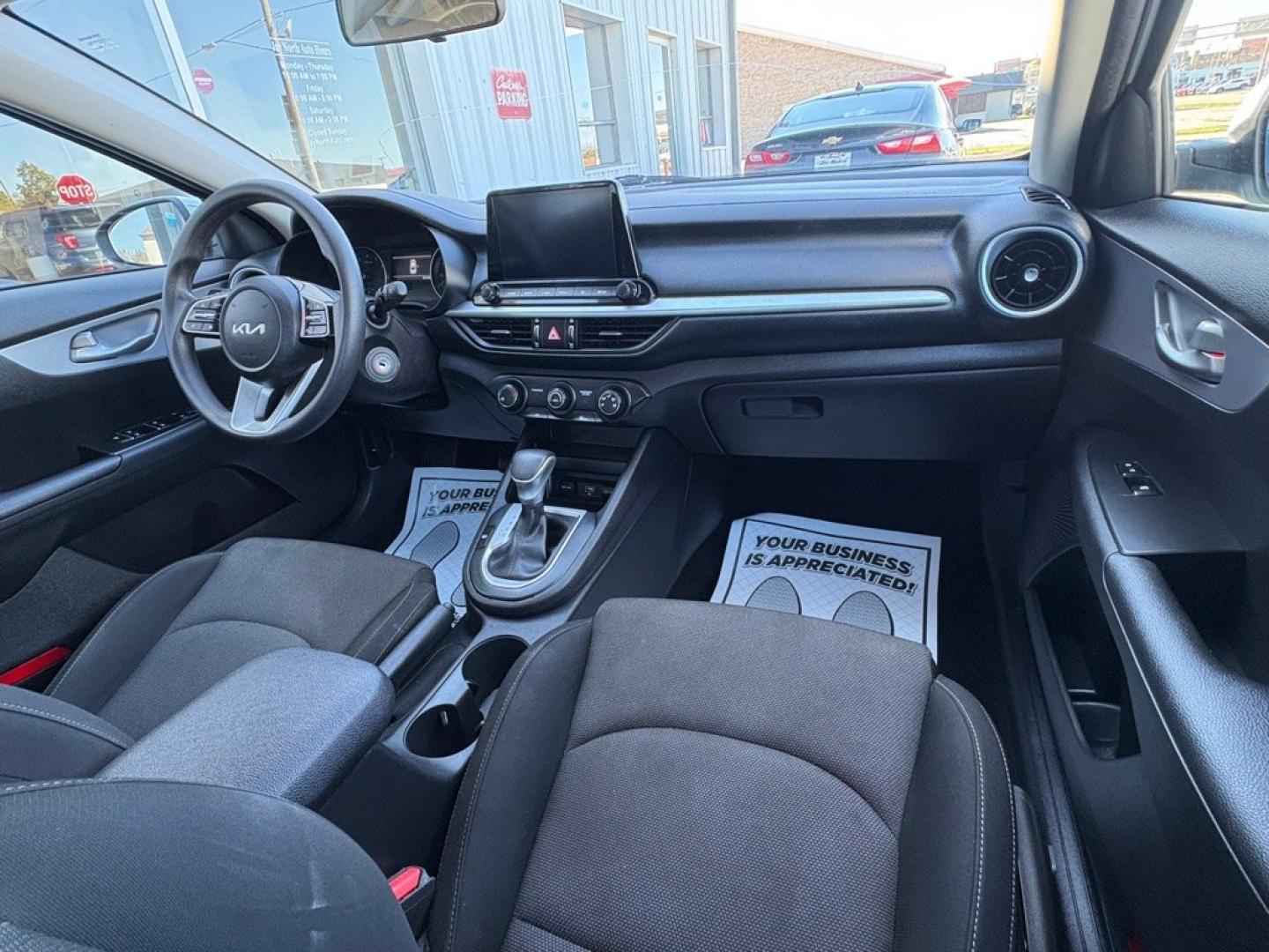 2022 WHITE KIA FORTE LXS (3KPF24AD4NE) with an 2.0L engine, Continuously Variable transmission, located at 501 E. Columbia St., Springfield, OH, 45503, (800) 262-7122, 39.925262, -83.801796 - *** New Tires *** New Brakes *** New Cabin and Air filter *** Oil Change *** New Wipers *** KIA DRIVE WISE DRIVER-ASSIST TECHNOLOGY Forward Collision Warning Forward Collision-Avoidance Assist - Pedestrian Lane Departure Warning Lane Following Assist Lane Keeping Assist Driver Attention Wa- Photo#17