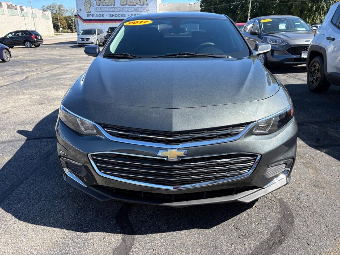 2017 GRAY CHEVROLET MALIBU LT (1G1ZE5ST6HF) with an 1.5L engine, Automatic transmission, located at 501 E. Columbia St., Springfield, OH, 45503, (800) 262-7122, 39.925262, -83.801796 - *** New Tires *** Oil Change *** New Wipers *** Tune Up *** New Cabin and Air filter *** Back Up Camera *** Jay North Auto has offered hand picked vehicles since 1965! Our customer's enjoy a NO pressure buying experience with a small town feel. We are a preferred dealer for many local credit u- Photo#6