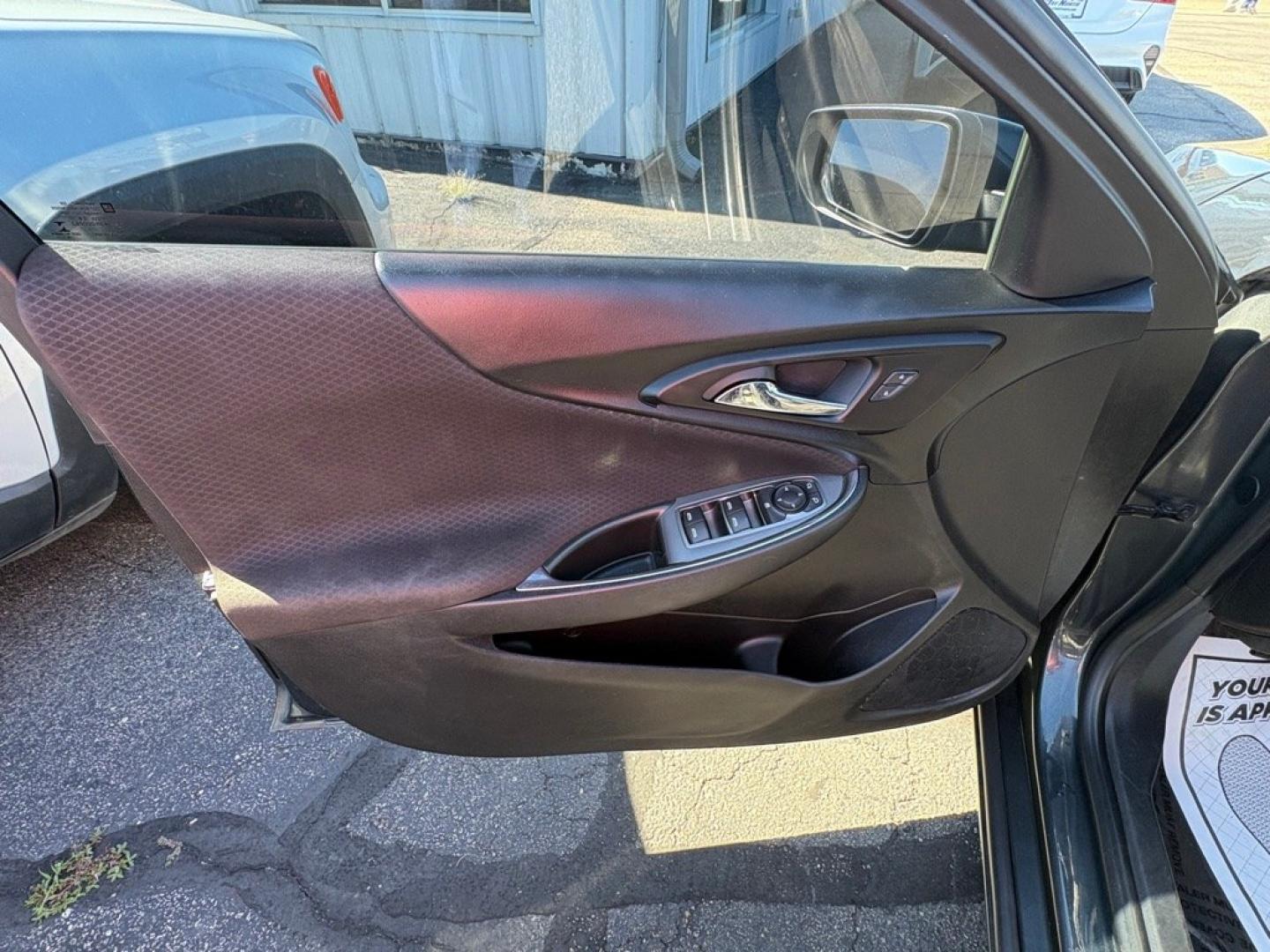 2017 GRAY CHEVROLET MALIBU LT (1G1ZE5ST6HF) with an 1.5L engine, Automatic transmission, located at 501 E. Columbia St., Springfield, OH, 45503, (800) 262-7122, 39.925262, -83.801796 - *** New Tires *** Oil Change *** New Wipers *** Tune Up *** New Cabin and Air filter *** Back Up Camera *** Jay North Auto has offered hand picked vehicles since 1965! Our customer's enjoy a NO pressure buying experience with a small town feel. We are a preferred dealer for many local credit u- Photo#7