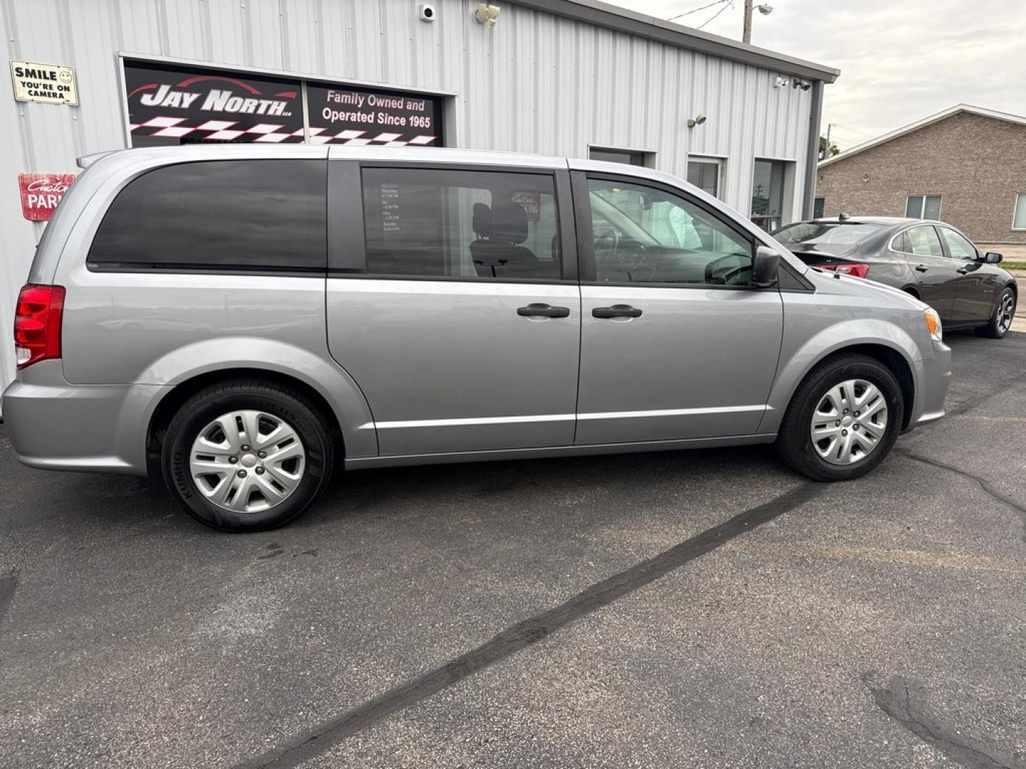 2020 GRAY DODGE GRAND CARAVAN SE (2C4RDGBG1LR) with an 3.6L engine, Automatic transmission, located at 501 E. Columbia St., Springfield, OH, 45503, (800) 262-7122, 39.925262, -83.801796 - **2020 Dodge Grand Caravan SE - 1 Owner, Clean CARFAX and New Brakes!** Check out this 2020 Dodge Grand Caravan SE! Powered by a strong **3.6L V6 engine**, this spacious minivan offers comfort, versatility, and plenty of room for the whole family! **Features and Highlights:** - 1 Owner a- Photo#5