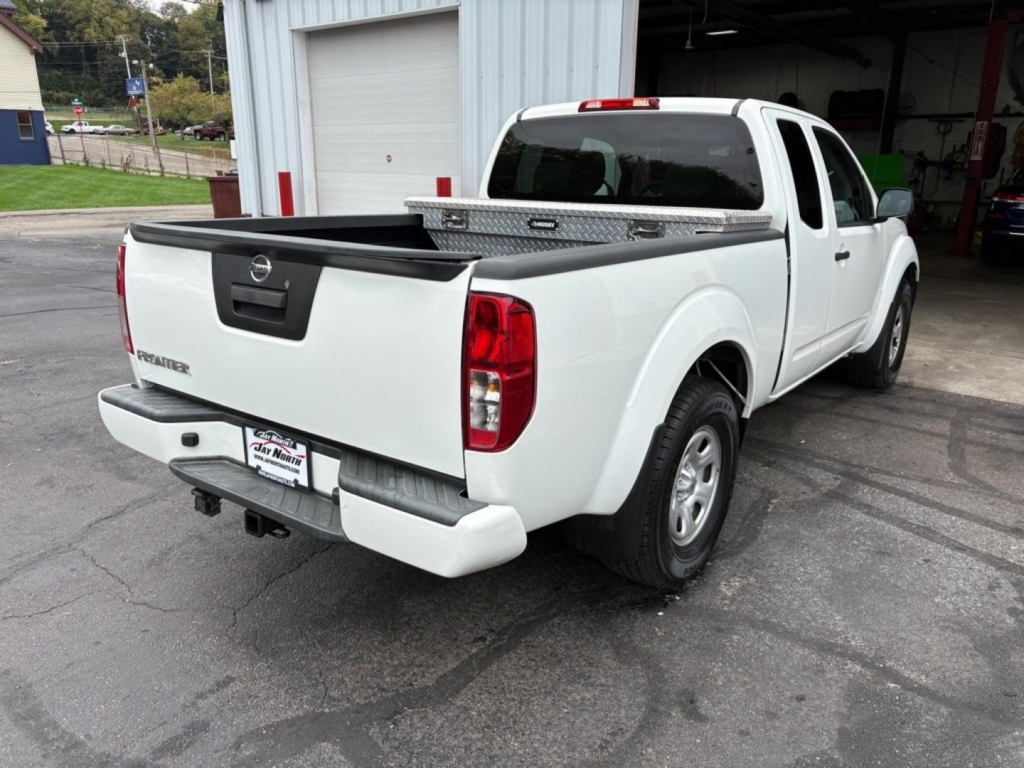 2021 WHITE NISSAN FRONTIER S (1N6ED0CE3MN) with an 3.8L engine, Automatic transmission, located at 501 E. Columbia St., Springfield, OH, 45503, (800) 262-7122, 39.925262, -83.801796 - ***Clean Carfax***EXT Cab***S***3.8L V6***New Tires***All New Brake Pads and Rotors***Fresh Oil Change*** Jay North Auto has offered hand picked vehicles since 1965! Our customer's enjoy a NO pressure buying experience with a small town feel. We are a preferred dealer for many local credit un- Photo#2