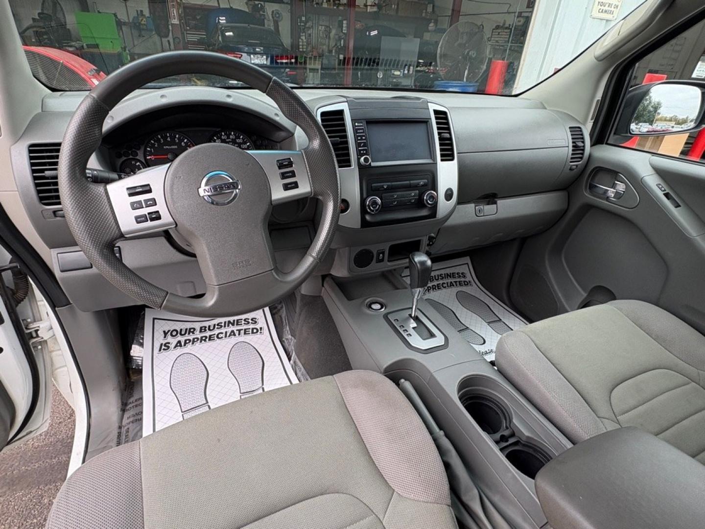 2021 WHITE NISSAN FRONTIER S (1N6ED0CE3MN) with an 3.8L engine, Automatic transmission, located at 501 E. Columbia St., Springfield, OH, 45503, (800) 262-7122, 39.925262, -83.801796 - ***Clean Carfax***EXT Cab***S***3.8L V6***New Tires***All New Brake Pads and Rotors***Fresh Oil Change*** Jay North Auto has offered hand picked vehicles since 1965! Our customer's enjoy a NO pressure buying experience with a small town feel. We are a preferred dealer for many local credit un- Photo#10