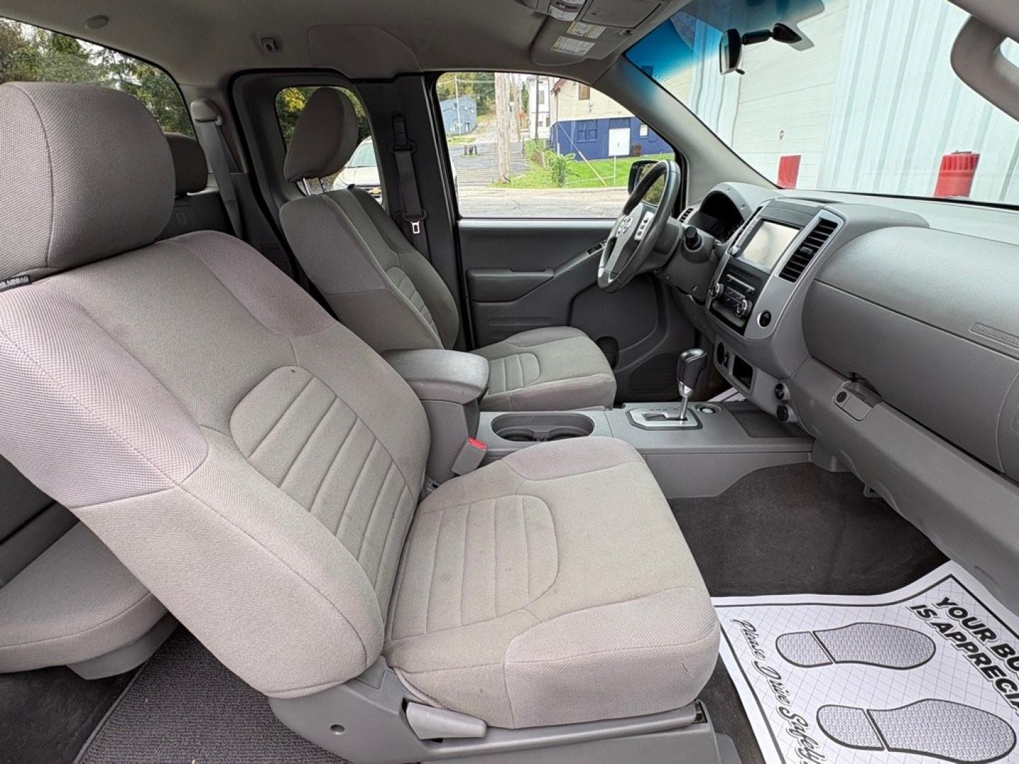 2021 WHITE NISSAN FRONTIER S (1N6ED0CE3MN) with an 3.8L engine, Automatic transmission, located at 501 E. Columbia St., Springfield, OH, 45503, (800) 262-7122, 39.925262, -83.801796 - ***Clean Carfax***EXT Cab***S***3.8L V6***New Tires***All New Brake Pads and Rotors***Fresh Oil Change*** Jay North Auto has offered hand picked vehicles since 1965! Our customer's enjoy a NO pressure buying experience with a small town feel. We are a preferred dealer for many local credit un- Photo#16