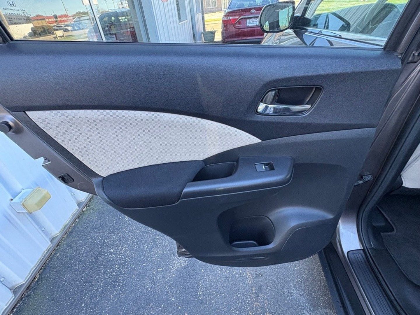 2016 BROWN HONDA CR-V EX (2HKRM4H5XGH) with an 2.4L engine, Continuously Variable transmission, located at 501 E. Columbia St., Springfield, OH, 45503, (800) 262-7122, 39.925262, -83.801796 - **2016 Honda CR-V EX - 1 Owner, 23 Service Records and AWD!** Check out this sharp 2016 Honda CR-V EX! Powered by a fuel-efficient 2.4L 4-cylinder engine with All-Wheel Drive, this versatile SUV offers comfort, reliability, and excellent everyday practicality! With just **1 Previous Owner and 2- Photo#12