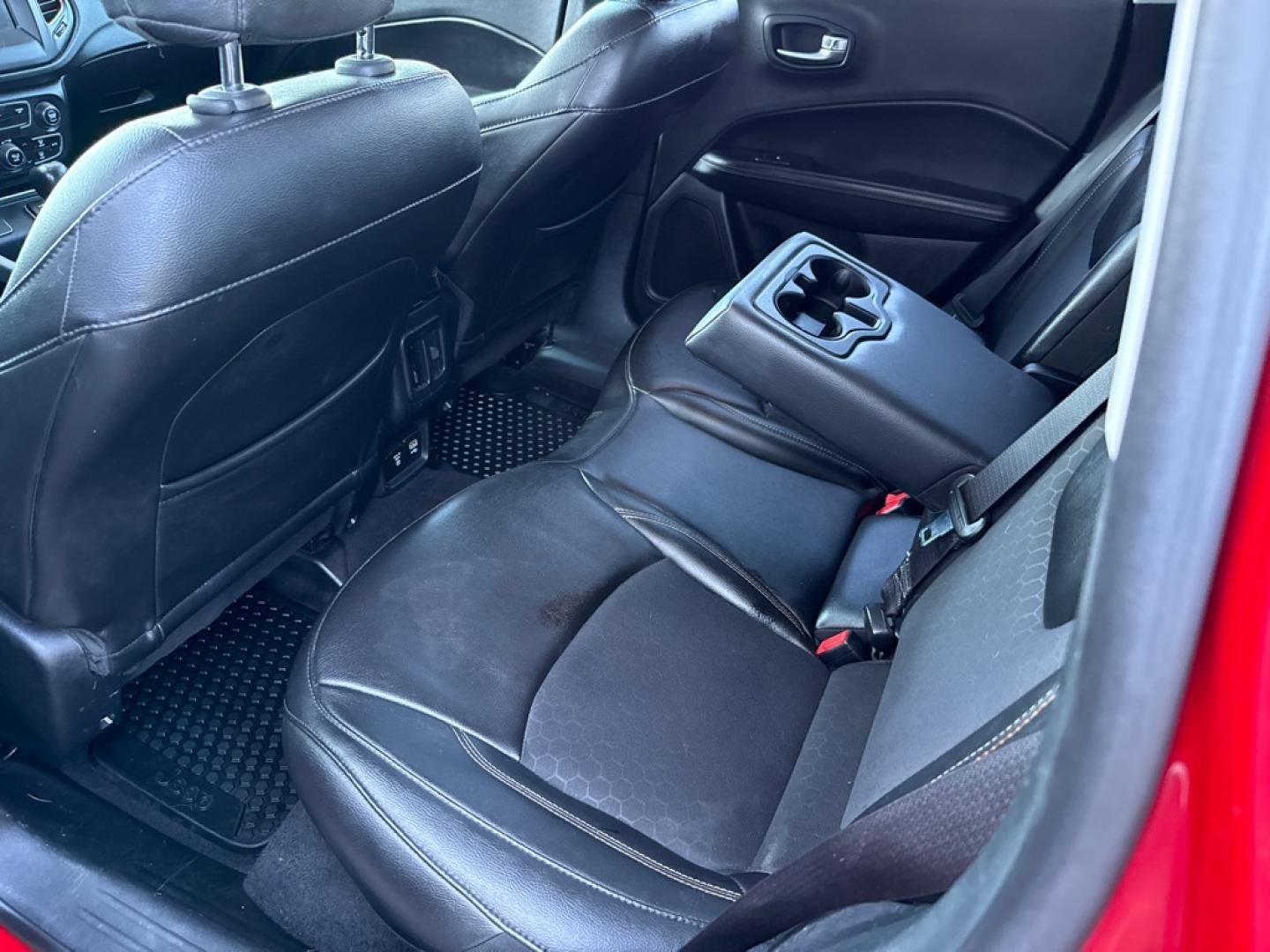 2019 RED JEEP COMPASS LATITUDE (3C4NJCBB7KT) with an 2.4L engine, Automatic transmission, located at 501 E. Columbia St., Springfield, OH, 45503, (800) 262-7122, 39.925262, -83.801796 - Jay North Auto has offered hand picked vehicles since 1965! Our customer's enjoy a NO pressure buying experience with a small town feel. We are a preferred dealer for many local credit unions and lenders. Bad credit? No Credit/First time buyer? Open or closed BANKRUPTCY 7 or 13? We Can Help Apply- Photo#9