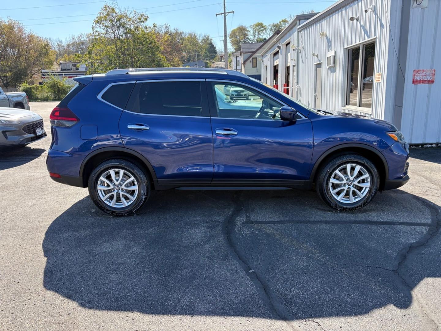 2020 BLUE NISSAN ROGUE SPECIAL EDITION (5N1AT2MT7LC) with an 2.5L engine, Continuously Variable transmission, located at 501 E. Columbia St., Springfield, OH, 45503, (800) 262-7122, 39.925262, -83.801796 - **2020 Nissan Rogue S - New Tires, New Brakes and Freshly Serviced!** Check out this sharp 2020 Nissan Rogue S! Powered by a fuel-efficient 2.5L 4-cylinder engine, this SUV offers a comfortable ride, spacious interior, and plenty of great features! **Features and Highlights:** - 2.5L 4-Cy- Photo#1