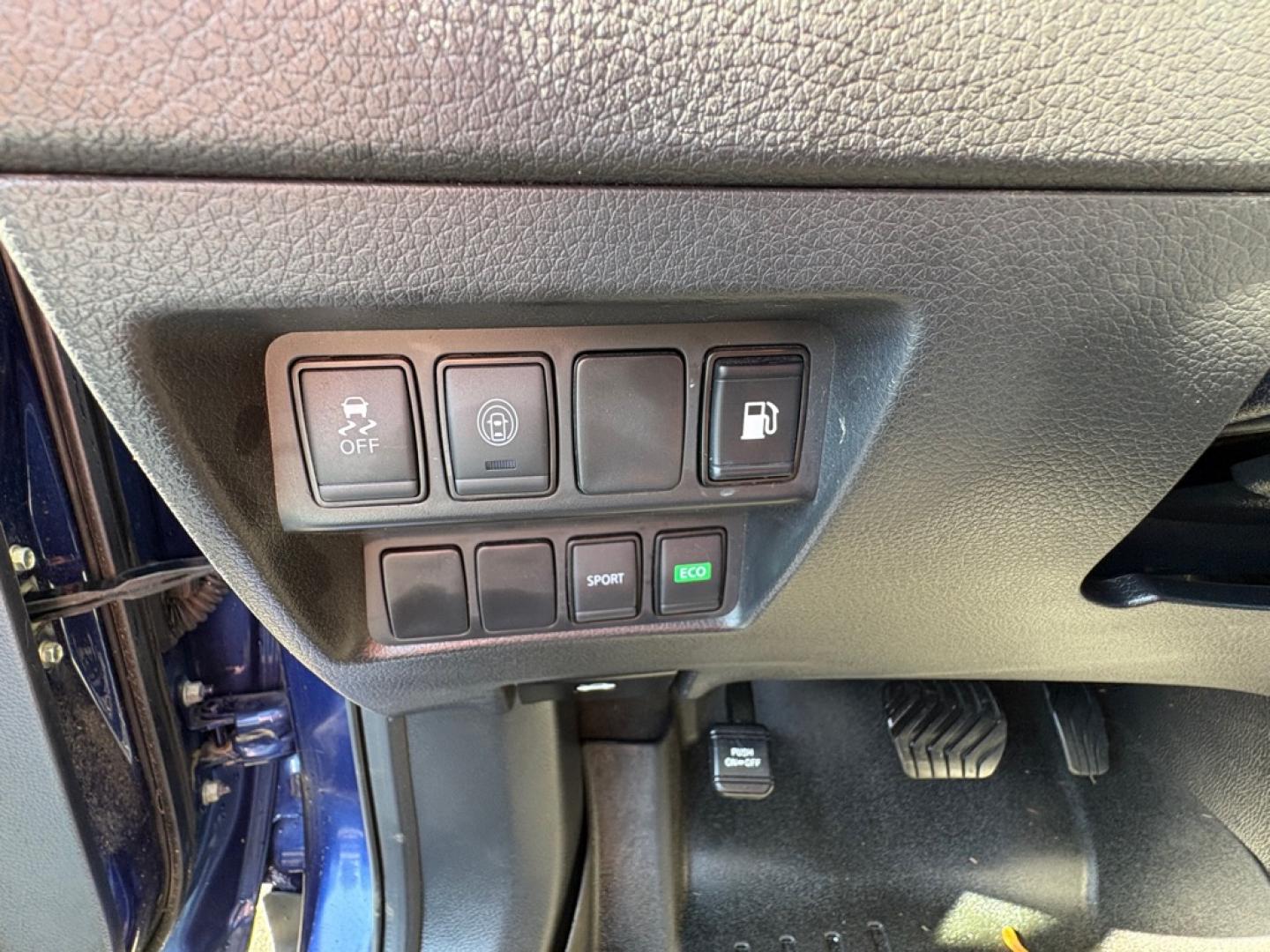 2020 BLUE NISSAN ROGUE SPECIAL EDITION (5N1AT2MT7LC) with an 2.5L engine, Continuously Variable transmission, located at 501 E. Columbia St., Springfield, OH, 45503, (800) 262-7122, 39.925262, -83.801796 - **2020 Nissan Rogue S - New Tires, New Brakes and Freshly Serviced!** Check out this sharp 2020 Nissan Rogue S! Powered by a fuel-efficient 2.5L 4-cylinder engine, this SUV offers a comfortable ride, spacious interior, and plenty of great features! **Features and Highlights:** - 2.5L 4-Cy- Photo#10